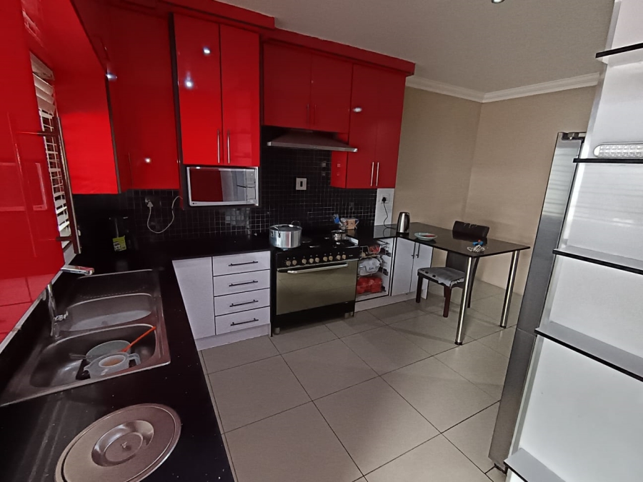 4 Bedroom Property for Sale in Geelhoutpark North West